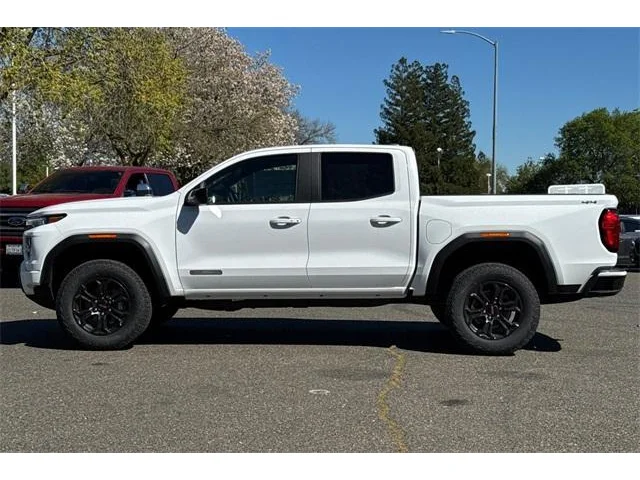 Nuevos GMC CANYON à ELK GROVE chez Elk Grove Buick GMC