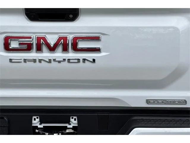 Nuevos GMC CANYON à ELK GROVE chez Elk Grove Buick GMC