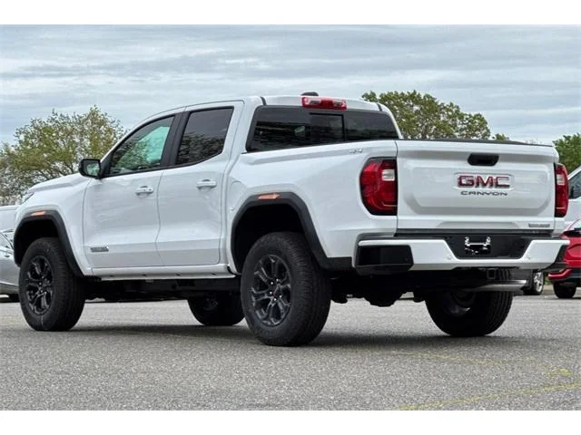 Nuevos GMC CANYON à ELK GROVE chez Elk Grove Buick GMC