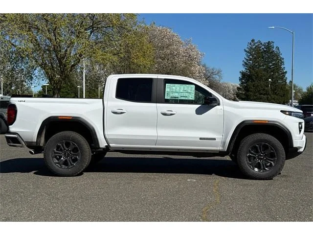 Nuevos GMC CANYON à ELK GROVE chez Elk Grove Buick GMC