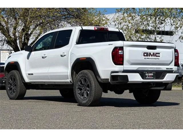 Nuevos GMC CANYON à ELK GROVE chez Elk Grove Buick GMC