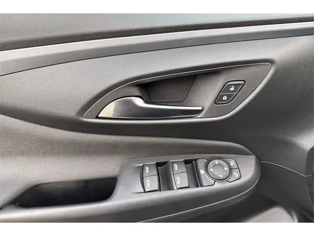 Nuevos BUICK ENVISTA à ELK GROVE chez Elk Grove Buick GMC