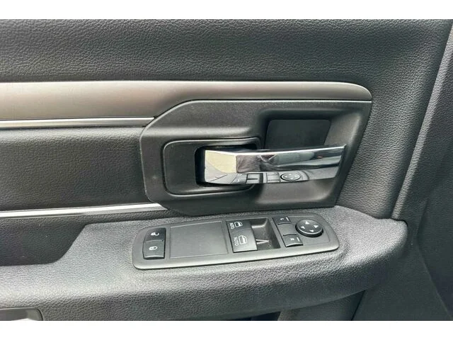 SEMINUEVOS RAM 1500 Classic a Estados en autogozo
