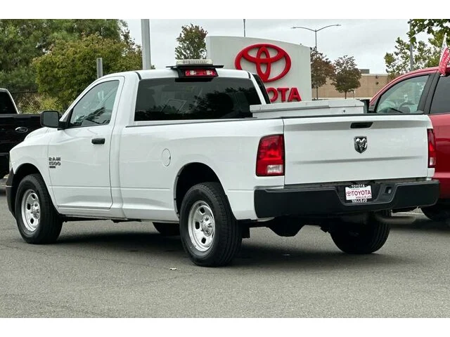 SEMINUEVOS RAM 1500 Classic a Estados en autogozo