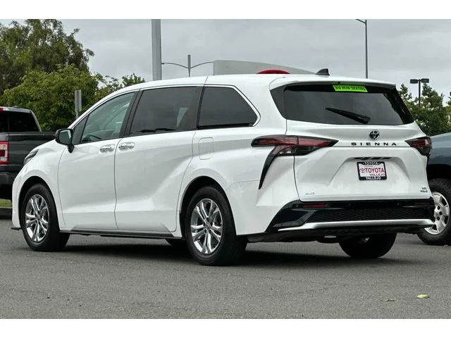 SEMINUEVOS TOYOTA Sienna a Estados en autogozo