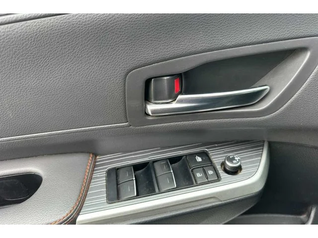 SEMINUEVOS TOYOTA Sienna a Estados en autogozo