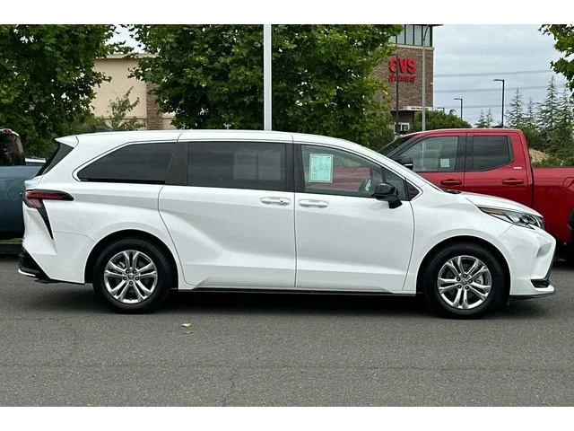 SEMINUEVOS TOYOTA Sienna a Estados en autogozo