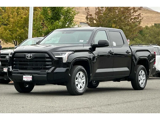 Nuevos TOYOTA TUNDRA CREWMAX 4X2 à Estados chez autogozo
