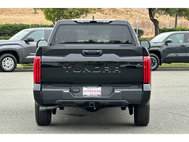 Nuevos TOYOTA TUNDRA CREWMAX 4X2 à Estados chez autogozo