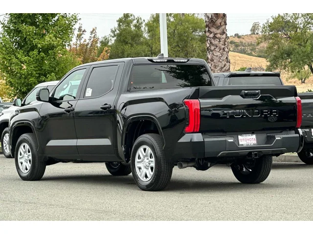 Nuevos TOYOTA TUNDRA CREWMAX 4X2 à Estados chez autogozo