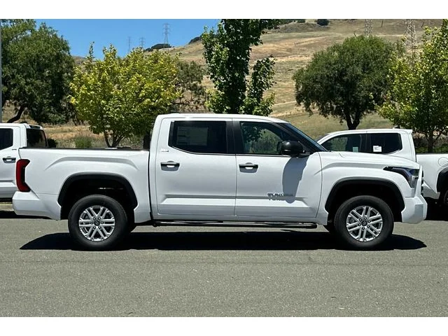Nuevos TOYOTA TUNDRA CREWMAX 4X4 à Estados chez autogozo
