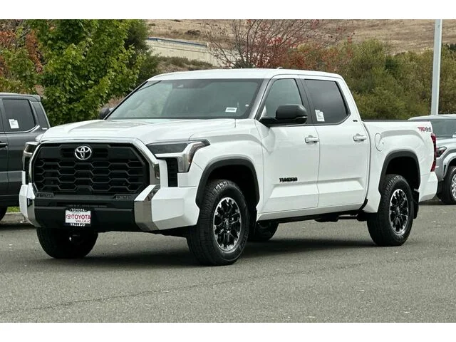 Nuevos TOYOTA TUNDRA CREWMAX 4X4 à Estados chez autogozo