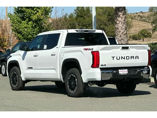Nuevos TOYOTA TUNDRA CREWMAX 4X4 à Estados chez autogozo