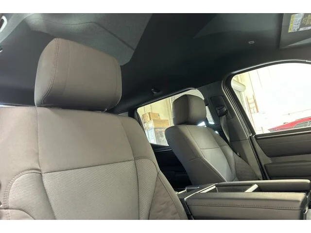 Nuevos TOYOTA TUNDRA CREWMAX 4X4 à Estados chez autogozo