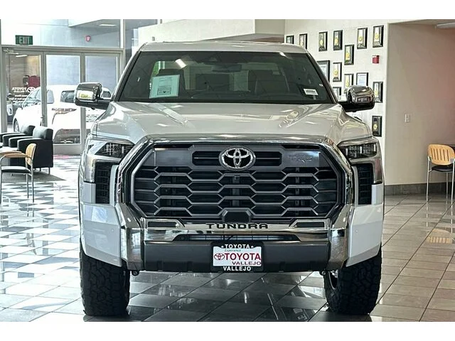 Nuevos TOYOTA TUNDRA CREWMAX 4X4 à Estados chez autogozo