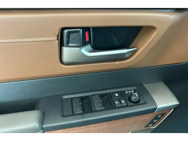 Nuevos TOYOTA TUNDRA CREWMAX 4X4 à Estados chez autogozo