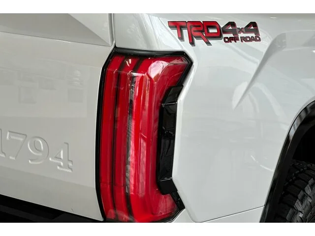 Nuevos TOYOTA TUNDRA CREWMAX 4X4 à Estados chez autogozo