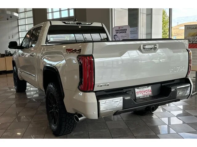 Nuevos TOYOTA TUNDRA CREWMAX 4X4 à Estados chez autogozo