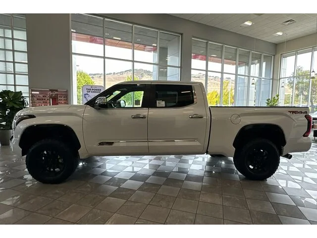 Nuevos TOYOTA TUNDRA CREWMAX 4X4 à Estados chez autogozo