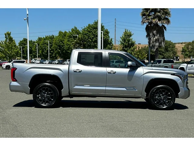 Nuevos TOYOTA TUNDRA CREWMAX 4X4 à Estados chez autogozo
