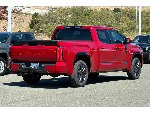 Nuevos TOYOTA TUNDRA CREWMAX 4X4 à Estados chez autogozo