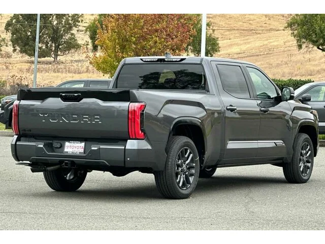 Nuevos TOYOTA TUNDRA CREWMAX 4X4 à Estados chez autogozo
