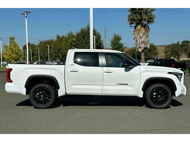 Nuevos TOYOTA TUNDRA CREWMAX 4X4 à Estados chez autogozo
