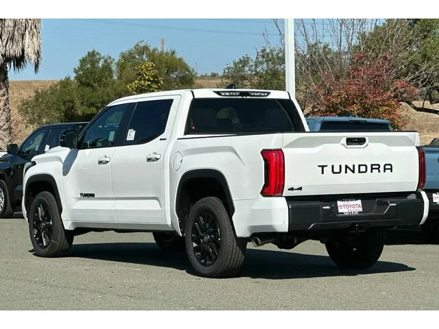 Nuevos TOYOTA TUNDRA CREWMAX 4X4 à Estados chez autogozo