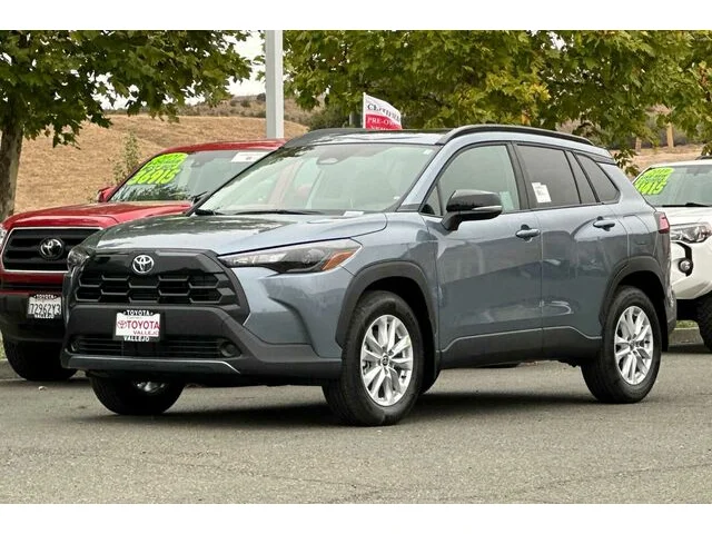 Nuevos TOYOTA COROLLA CROSS à Estados chez autogozo
