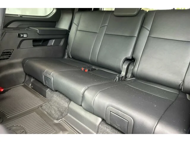 Nuevos TOYOTA SEQUOIA à Estados chez autogozo