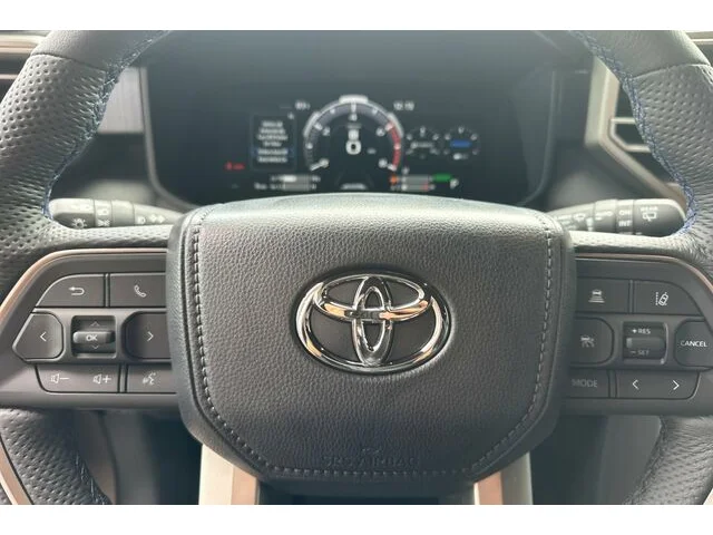 Nuevos TOYOTA SEQUOIA à Estados chez autogozo