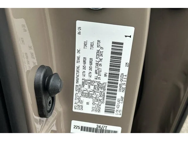 Nuevos TOYOTA SEQUOIA à Estados chez autogozo
