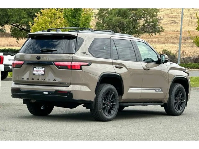 Nuevos TOYOTA SEQUOIA à Estados chez autogozo