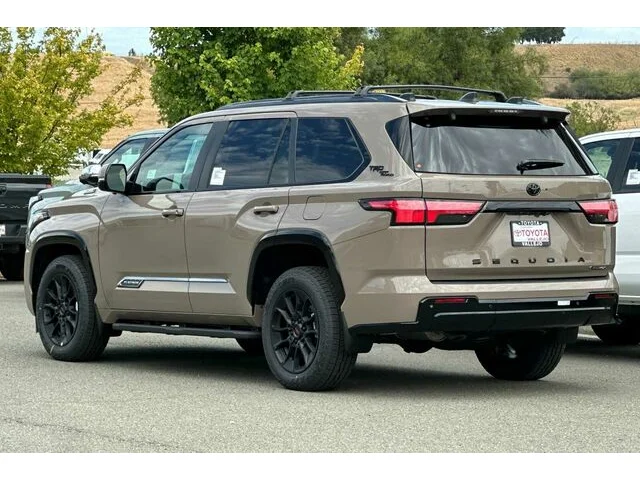 Nuevos TOYOTA SEQUOIA à Estados chez autogozo