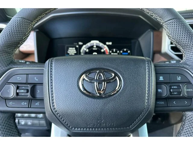 Nuevos TOYOTA SEQUOIA à Estados chez autogozo