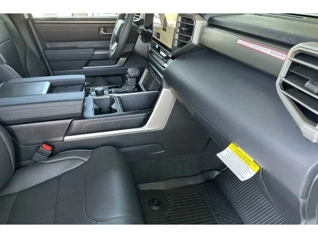 Nuevos TOYOTA SEQUOIA à Estados chez autogozo
