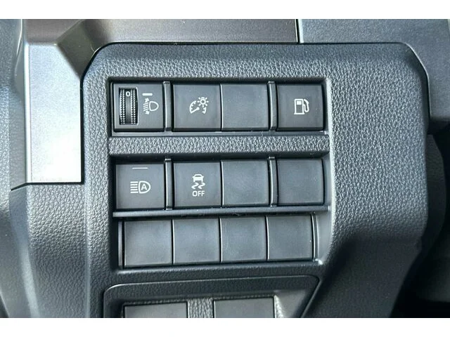 Nuevos TOYOTA 4RUNNER à Estados chez autogozo