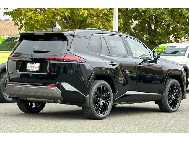 Nuevos TOYOTA RAV4 PLUG-IN HYBRID à Estados chez autogozo