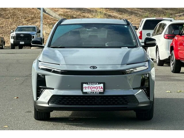 Nuevos TOYOTA C-HR à Estados chez autogozo