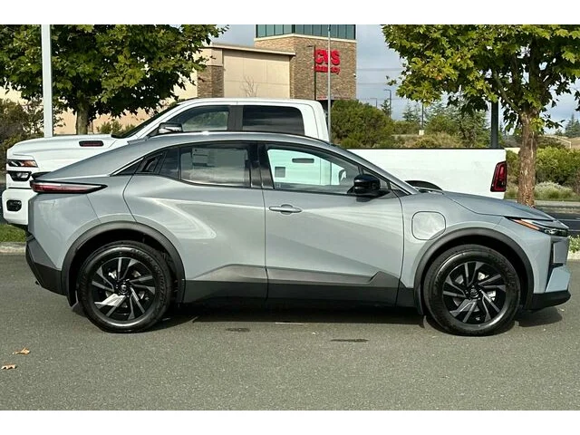 Nuevos TOYOTA C-HR à Estados chez autogozo