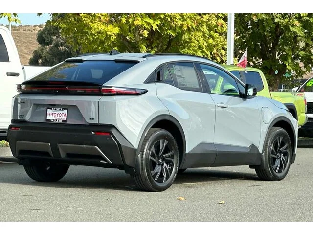 Nuevos TOYOTA C-HR à Estados chez autogozo