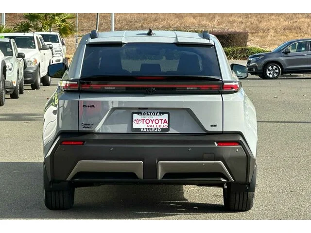 Nuevos TOYOTA C-HR à Estados chez autogozo