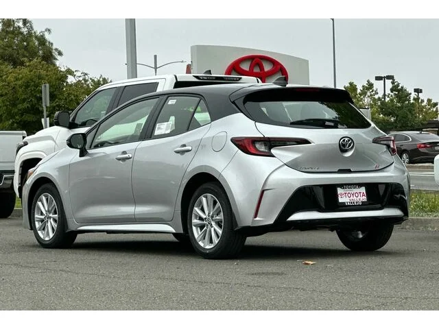 Nuevos TOYOTA COROLLA HATCHBACK à Estados chez autogozo