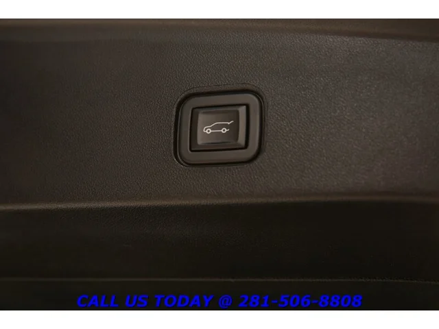 SEMINUEVOS CADILLAC LYRIQ 2024 Tech CARPLAY PANO ADAPT 15K MLS!! a Estados en autogozo