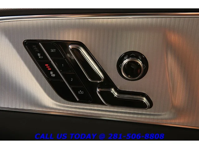 SEMINUEVOS CADILLAC LYRIQ 2024 Tech CARPLAY PANO ADAPT 15K MLS!! a Estados en autogozo