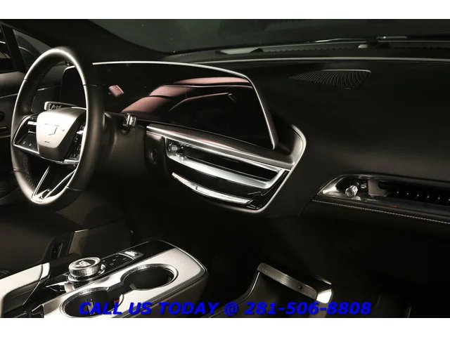 SEMINUEVOS CADILLAC LYRIQ 2024 Tech CARPLAY PANO ADAPT 15K MLS!! a Estados en autogozo