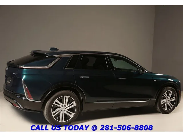 SEMINUEVOS CADILLAC LYRIQ 2024 Tech CARPLAY PANO ADAPT 15K MLS!! a Estados en autogozo