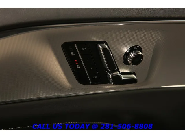 SEMINUEVOS CADILLAC LYRIQ 2024 Tech NAV PANO ADAPT BLIND 19K MILES!! a Estados en autogozo