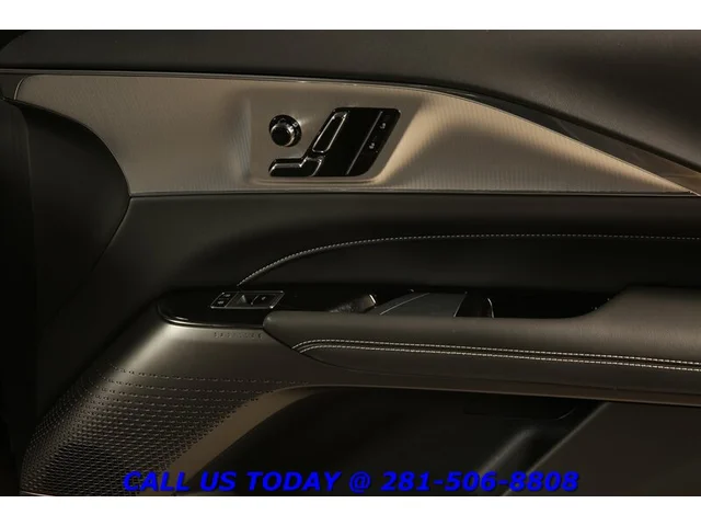 SEMINUEVOS CADILLAC LYRIQ 2024 Tech NAV PANO ADAPT BLIND 19K MILES!! a Estados en autogozo