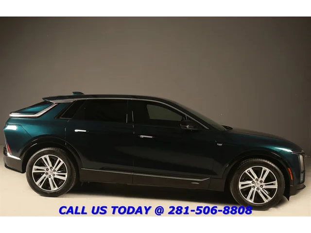 SEMINUEVOS CADILLAC LYRIQ 2024 Tech NAV PANO ADAPT BLIND 19K MILES!! a Estados en autogozo